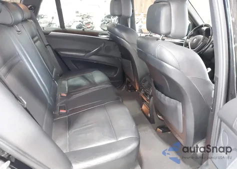 2012 BMW X5 xDrive50I z USA, uszkodzony, nr VIN 5UXZV8C50CL425721